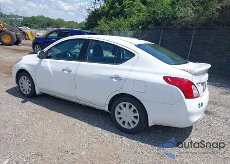 2014 Nissan Versa 1.6 Sv from USA, damaged, VIN 3N1CN7AP8EL832699